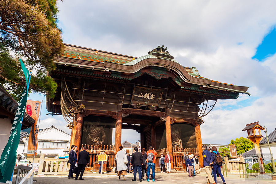 長野 善光寺 日本人心中一生必去一次的朝聖之地 在此一起尋找通往極樂世界的大門吧 翰仔輕旅攝